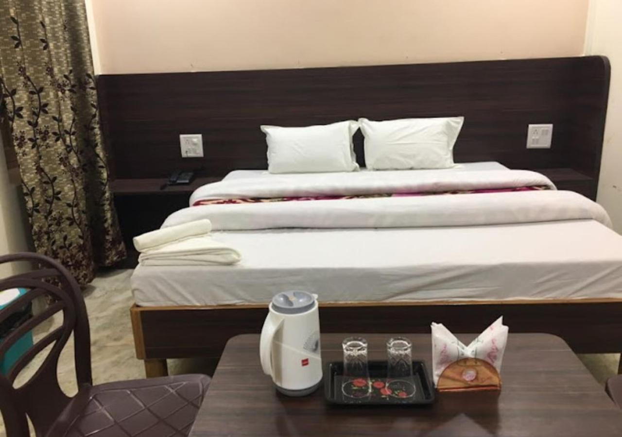 Liberty Guest House Варанаси Экстерьер фото
