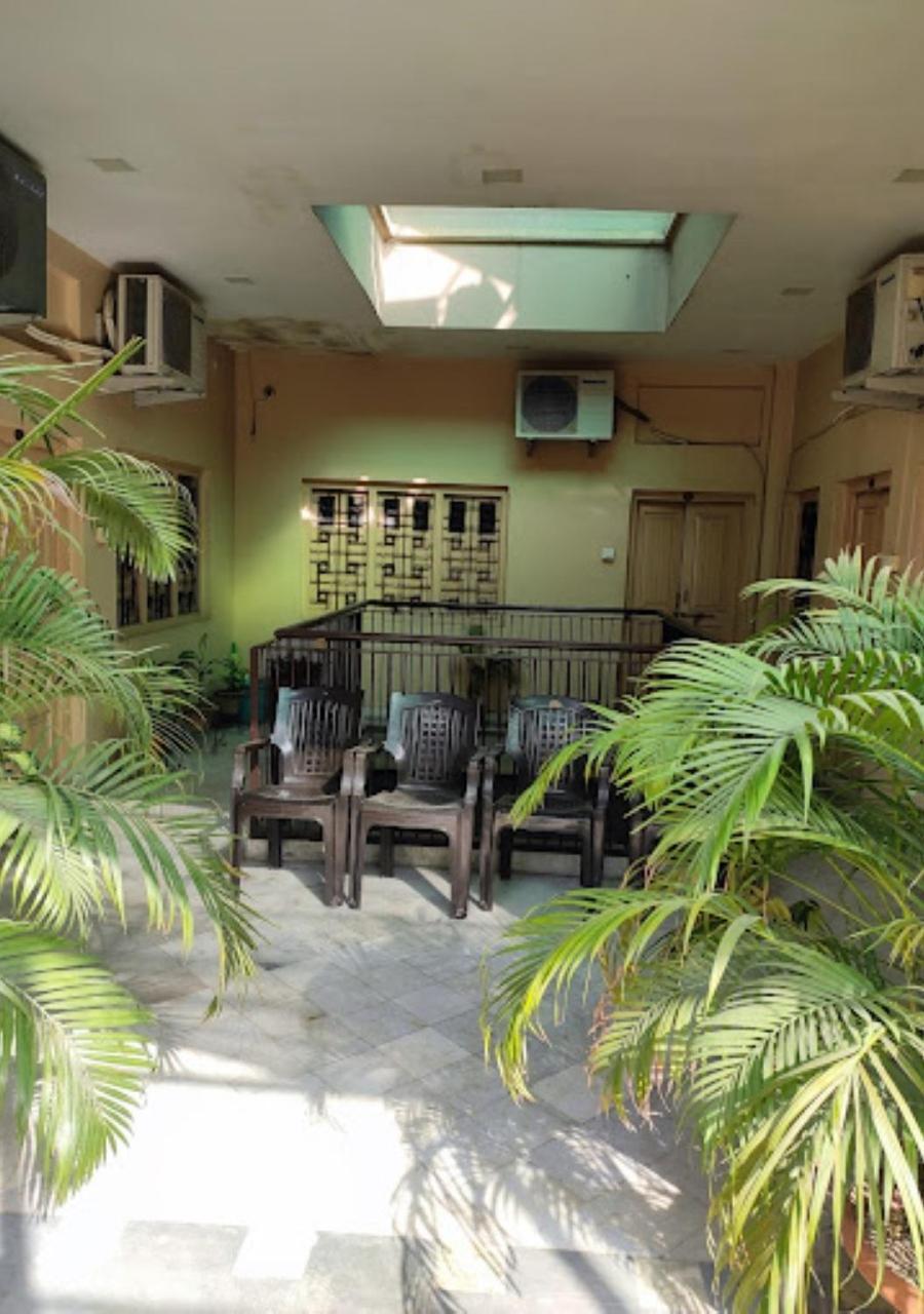 Liberty Guest House Варанаси Экстерьер фото