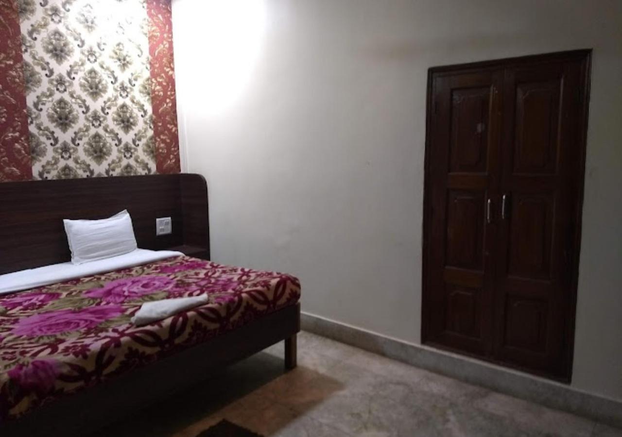 Liberty Guest House Варанаси Экстерьер фото