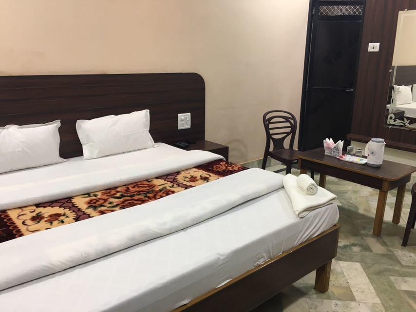 Liberty Guest House Варанаси Экстерьер фото
